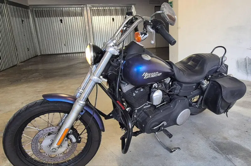 Harley-Davidson 1584 Street Bob (2008 - 15) - FXDB (10)