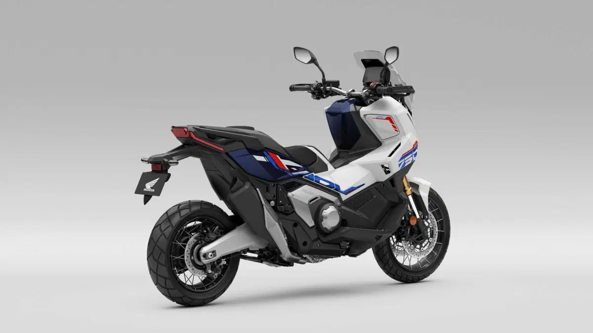 Honda X-ADV 750 X-ADV 750 Special Edition Travel (2026) (3)