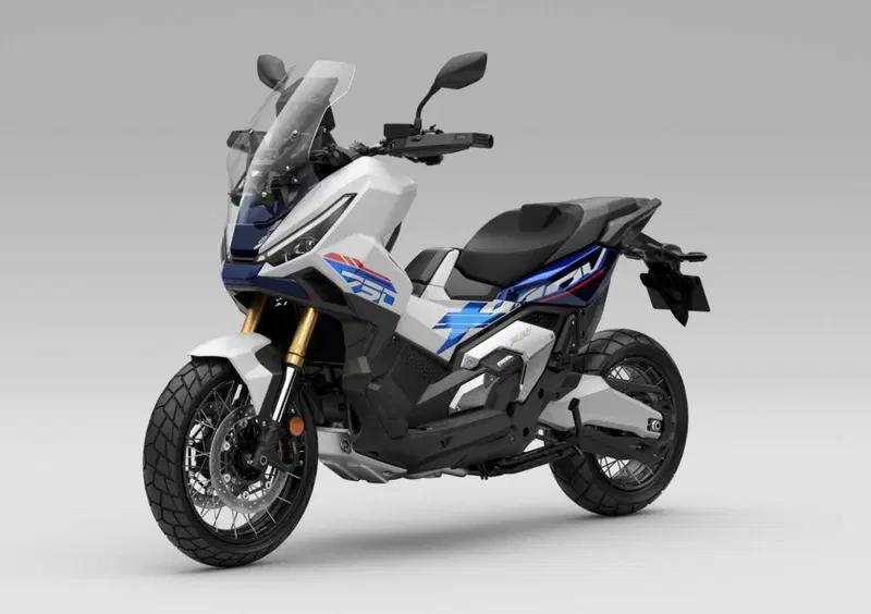 Honda X-ADV 750 X-ADV 750 Special Edition Travel (2026) (6)