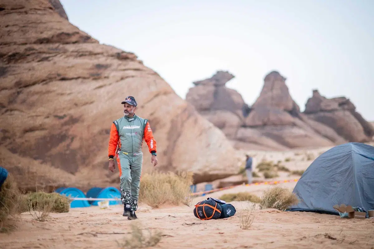 Dakar 2026. T5. Sia maledetta la Marathon! Schareina penalizzato, Al Rajhi out. Sanders, KTM, e Lategan, Toyota, al comando (2)