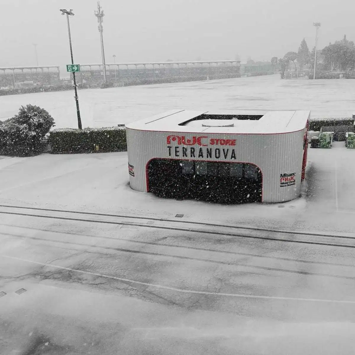 Italia sotto la neve: Imola, Misano e Mugello imbiancati, anche il Ranch di Valentino Rossi è un presepe [GALLERY] (2)