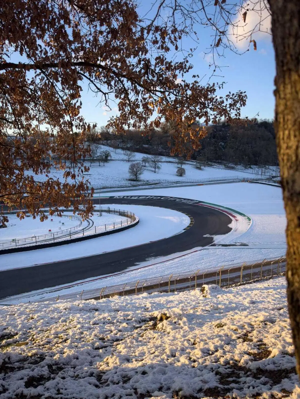 Italia sotto la neve: Imola, Misano e Mugello imbiancati, anche il Ranch di Valentino Rossi è un presepe [GALLERY] (5)
