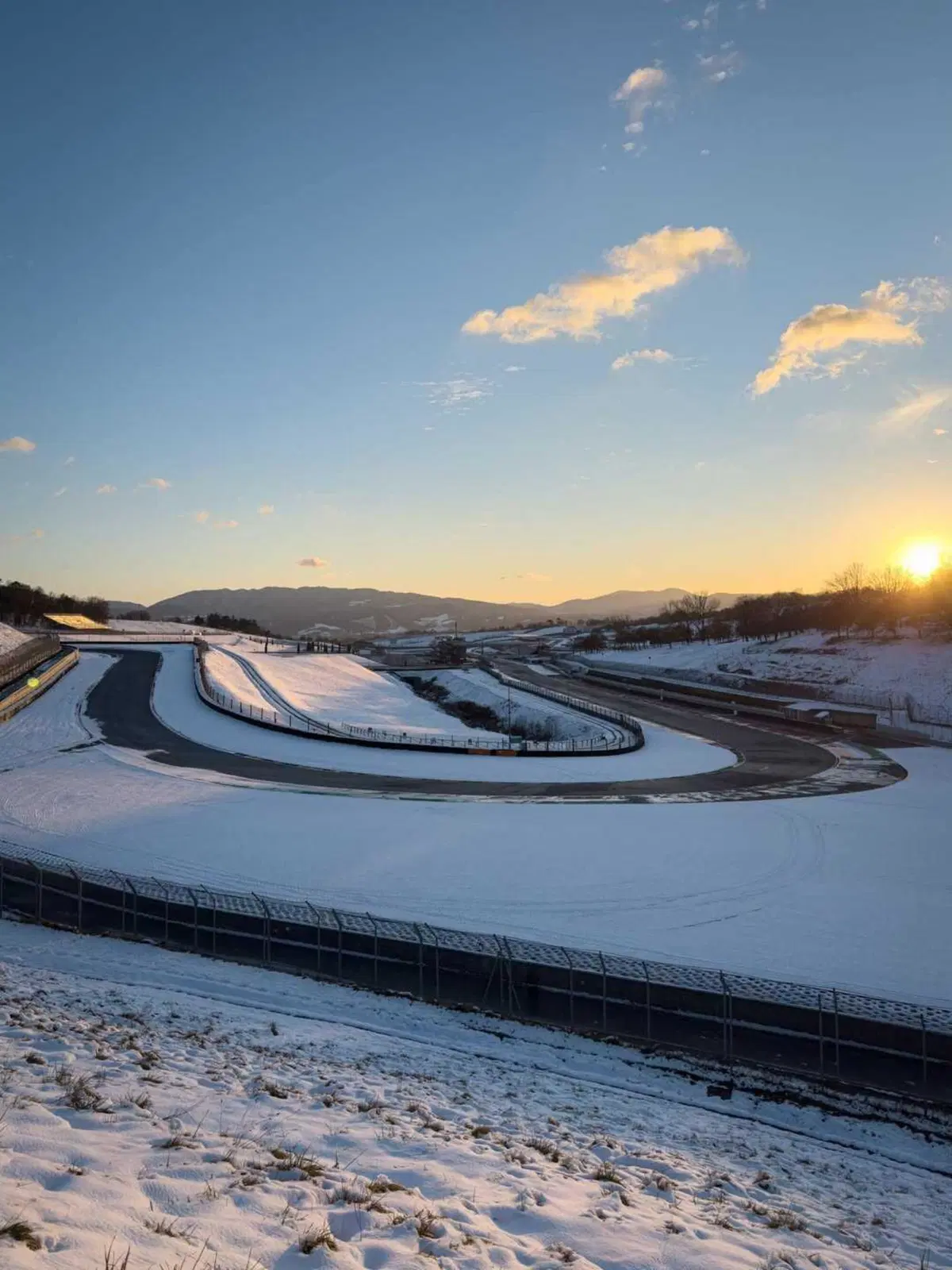 Italia sotto la neve: Imola, Misano e Mugello imbiancati, anche il Ranch di Valentino Rossi è un presepe [GALLERY] (6)