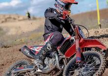 Marc Marquez sulla Ducati Desmo450 MX: il Campione MotoGP si allena in motocross [VIDEO]