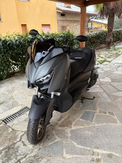 Yamaha X-Max 400 Tech Max (2020) usata