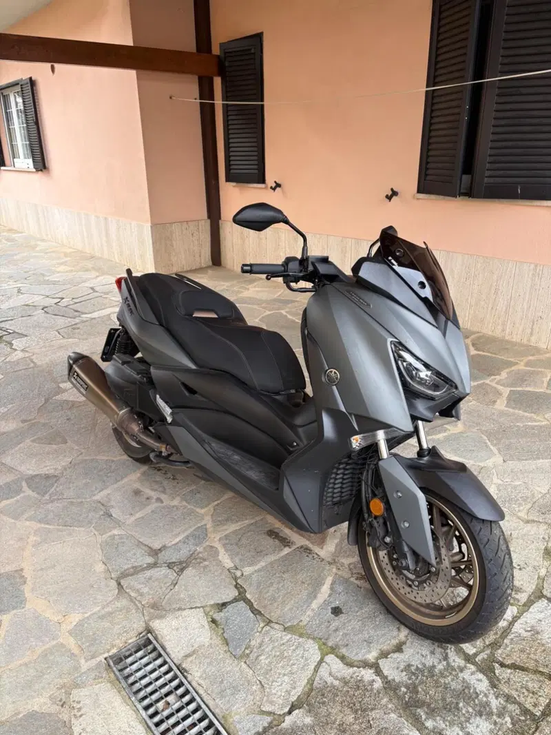 Yamaha X-Max 400 Tech Max (2020) (8)