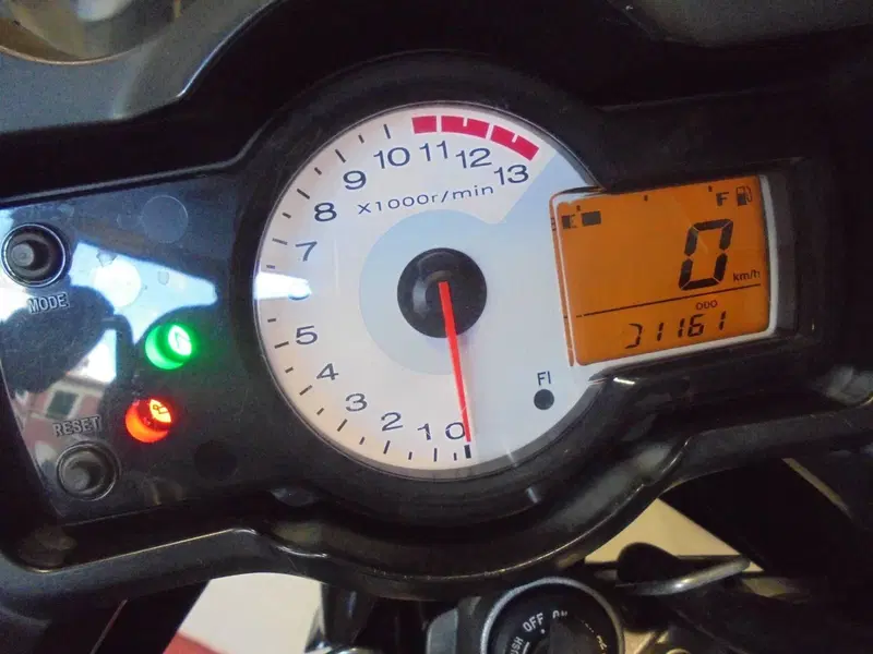 Kawasaki Versys 650 (2010 - 13) (2)