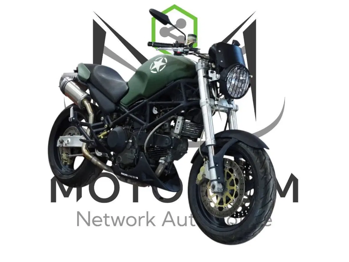 Ducati Monster 900 (1997 - 98) (2)