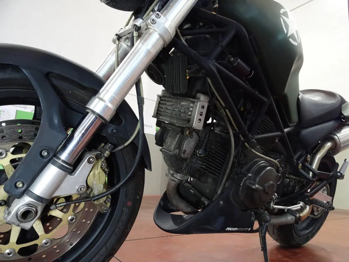 Ducati Monster 900 (1997 - 98) (9)