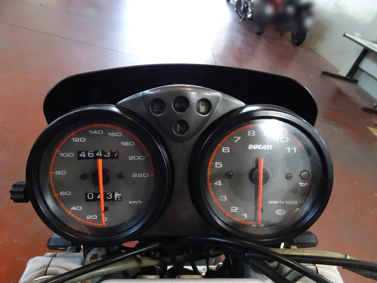 Ducati Monster 900 (1997 - 98) (16)