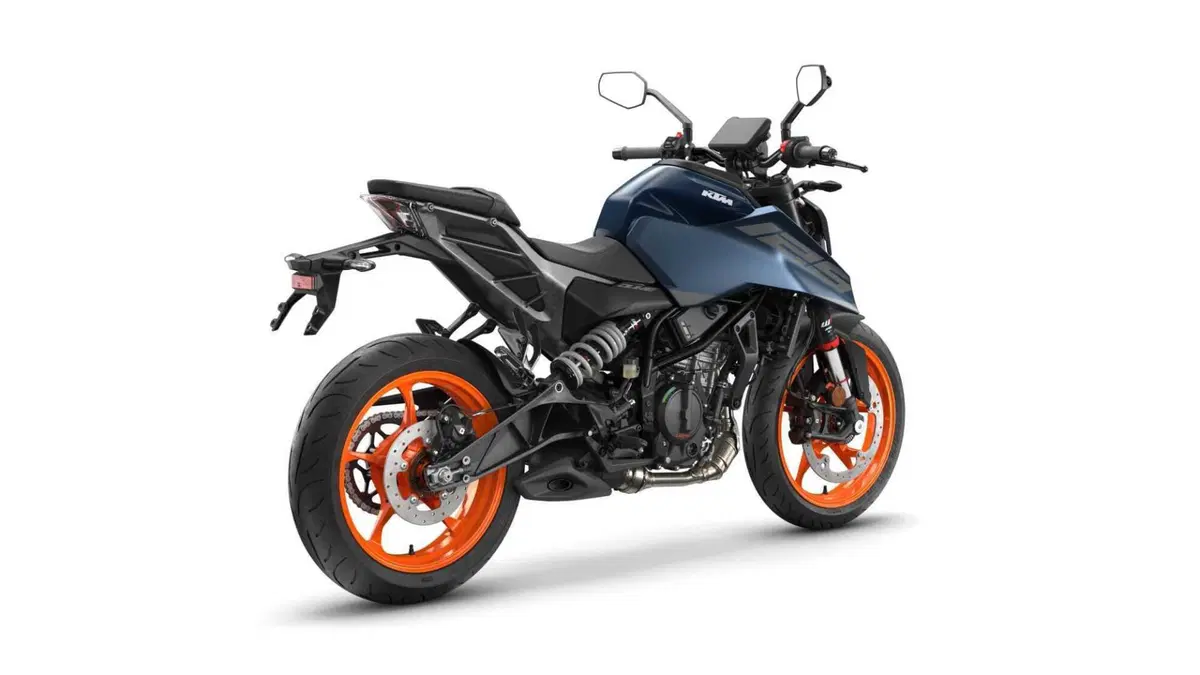 KTM 125 Duke 125 Duke (2026) (3)