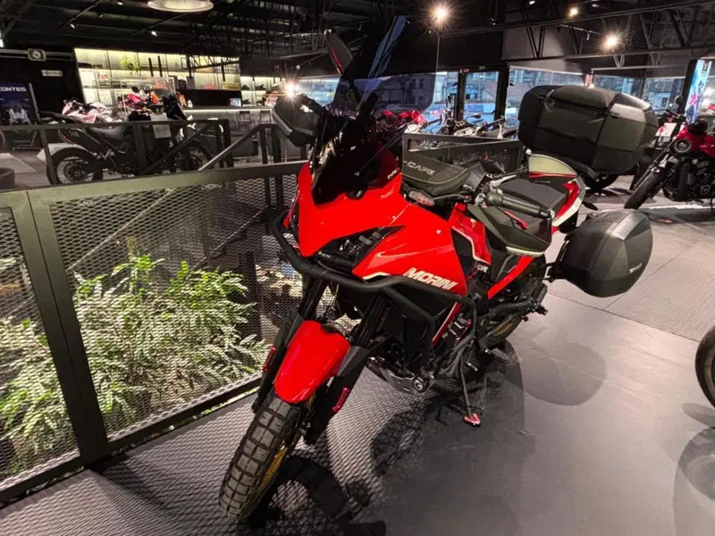 Moto Morini X-Cape 650 Gold Wheels Edition (2022 - 26) (2)
