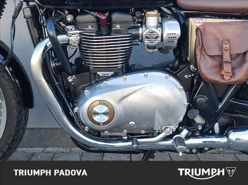 Triumph Bonneville T120 (2021 - 25) (8)