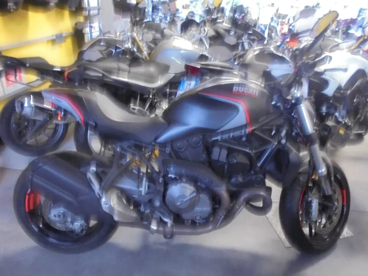Ducati Monster 821 (2018 - 20) (7)