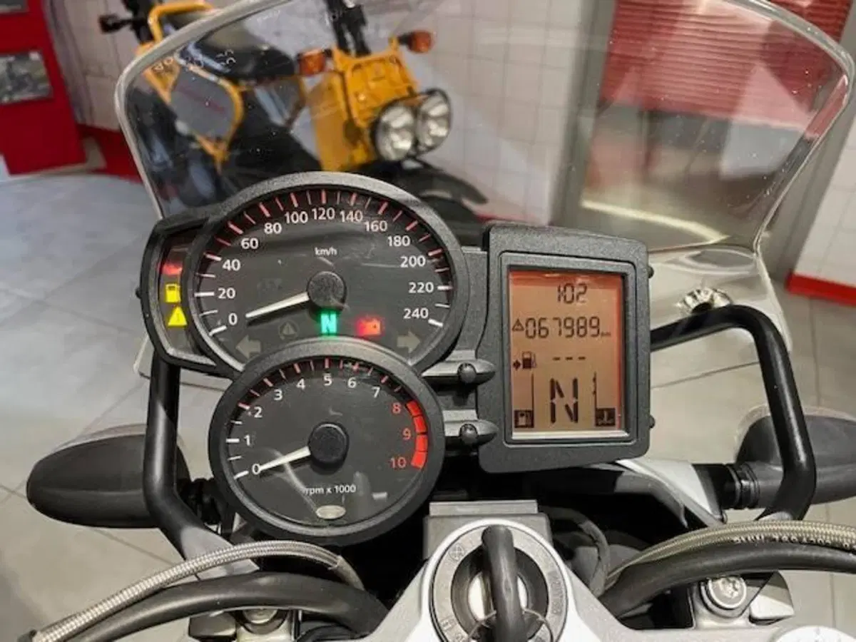 Bmw R 1200 R (2006 - 11) (15)