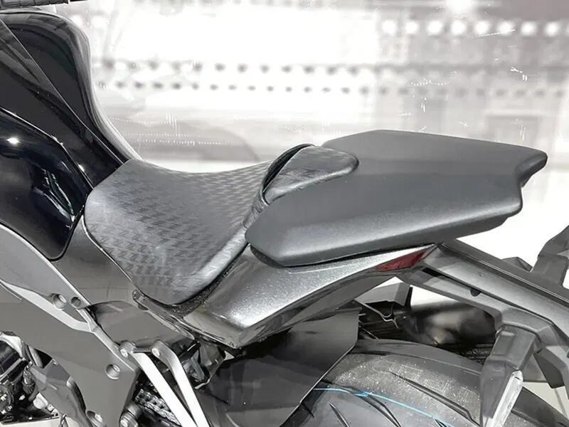 Kawasaki Z 1100 (2026) (4)