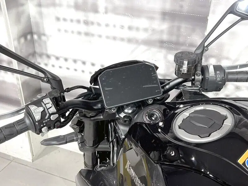 Kawasaki Z 1100 (2026) (5)
