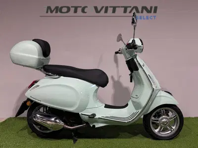 Vespa Primavera 125 (2024 - 25) usata