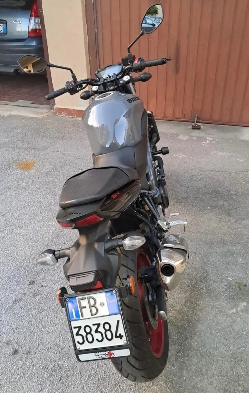 Suzuki SV650 (2021 - 24) (4)