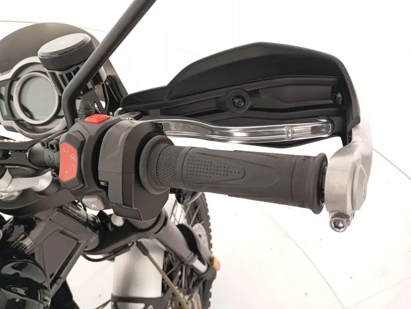 Triumph Scrambler 1200 XC (2021 - 23) (17)