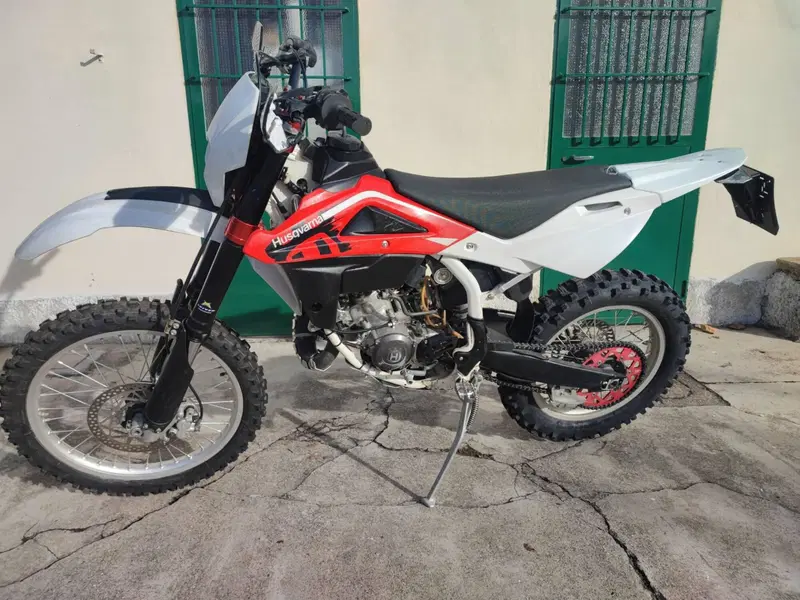 Husqvarna WR 125 (2011) (2)