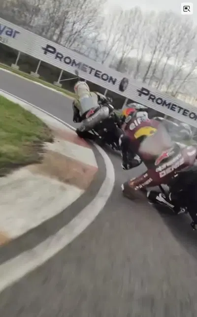 Toprak Razgatlioglu si allena a "sportellate" presso un kartodromo con i fratelli &Ouml;nc&uuml; [VIDEO]