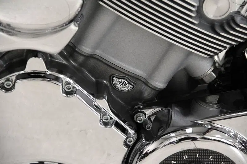 Harley-Davidson 1130 V-Rod (2002 - 05) - VRSCA (11)