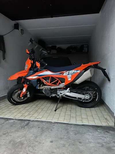 KTM 690 SMC R (2023 - 25) usata