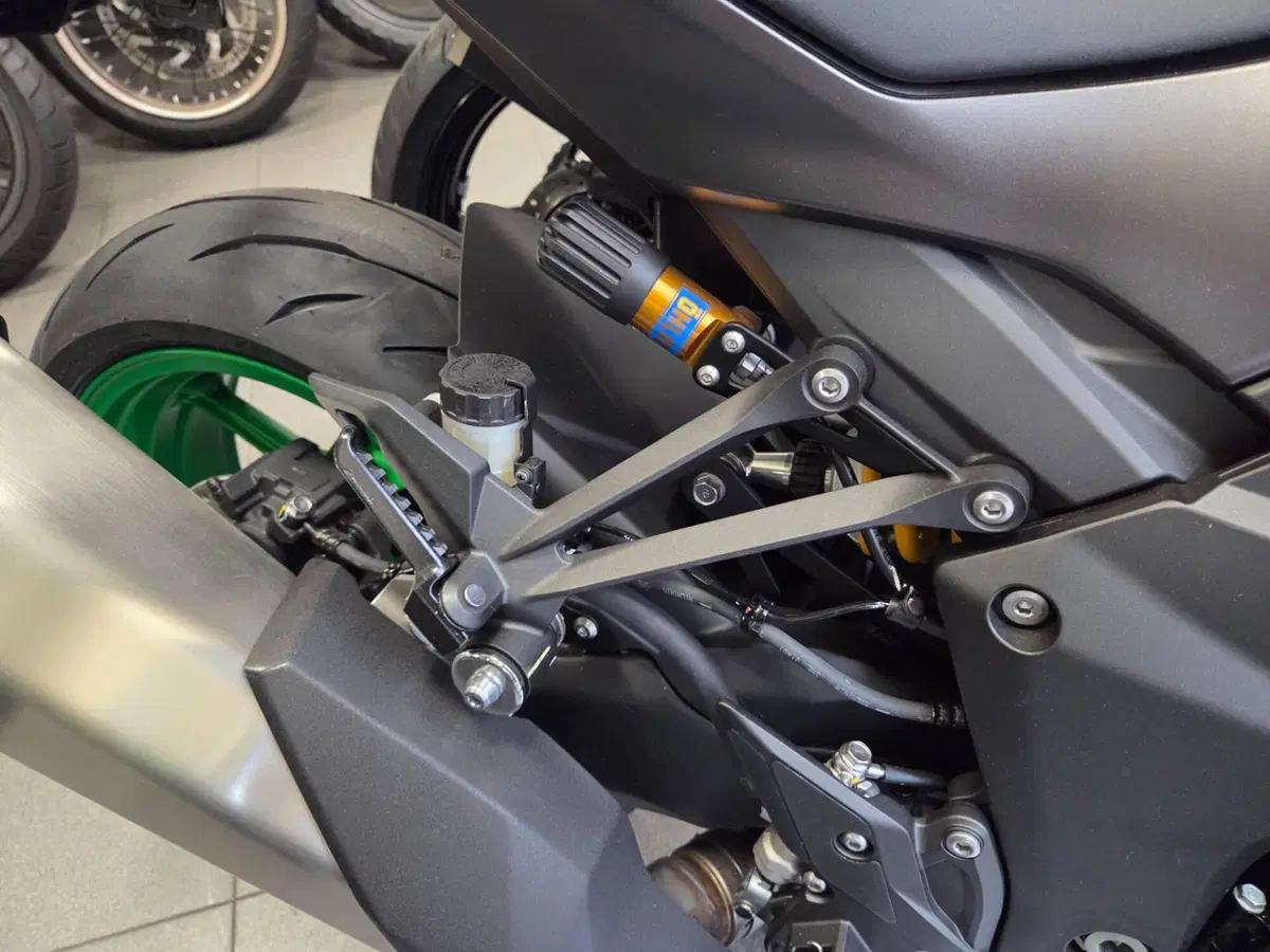 Kawasaki Z 1100 SE (2026) (2)