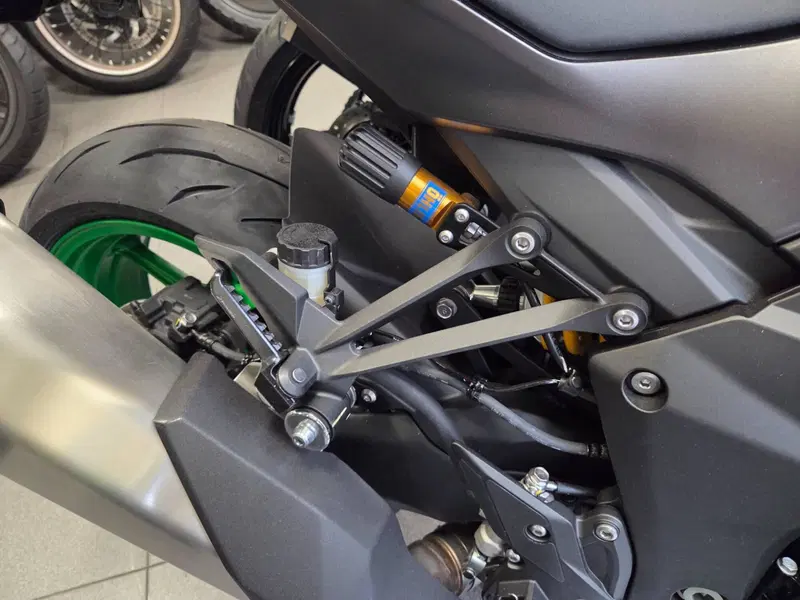 Kawasaki Z 1100 SE (2026) (2)