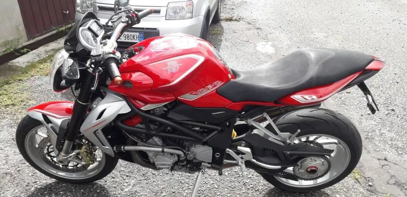 MV Agusta Brutale 1090 R (2012 - 15) (2)