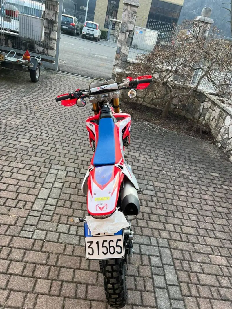 Vent Baja 125 4T RR (2022 - 25) (4)