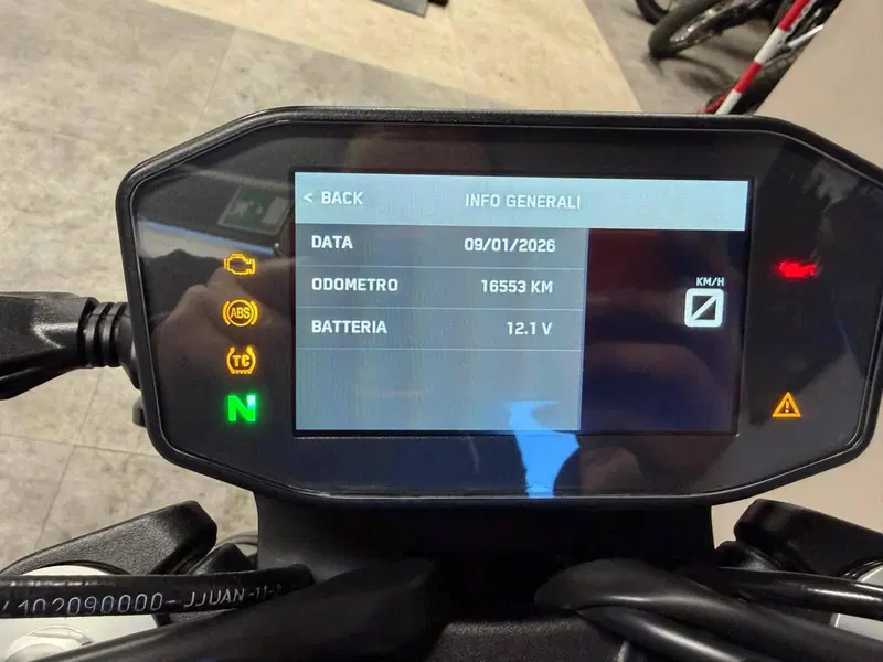 KTM 790 Duke L (2023 - 24) (5)