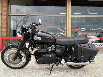 Triumph Bonneville T100 (2001 - 07) usata
