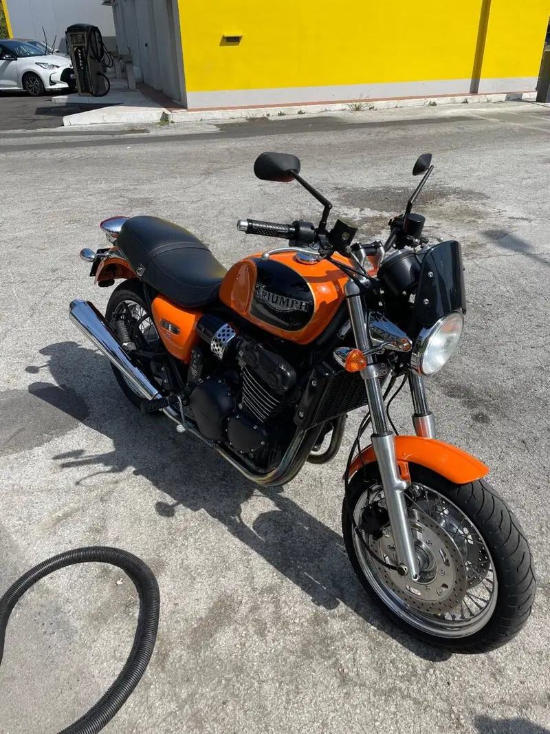 Triumph Thunderbird Sport 900 (9)