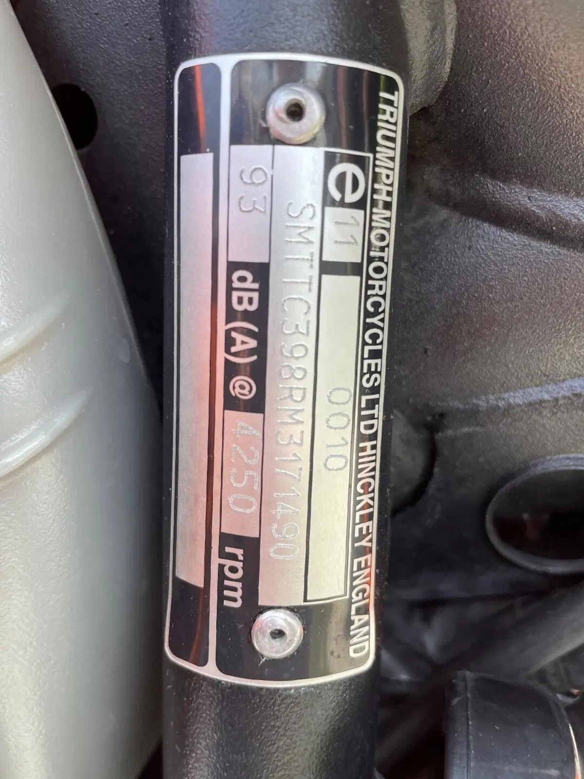 Triumph Thunderbird Sport 900 (18)