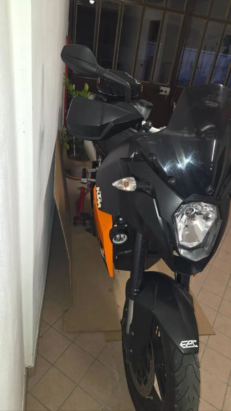 KTM 990 Supermoto T (2009 - 11) (4)