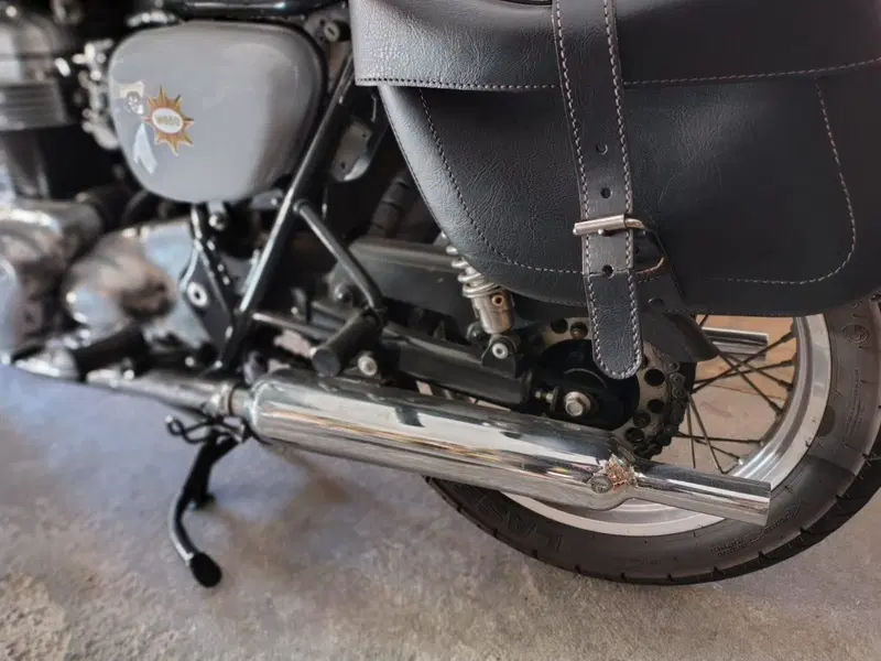 Kawasaki W 650 (1999 - 00) (13)