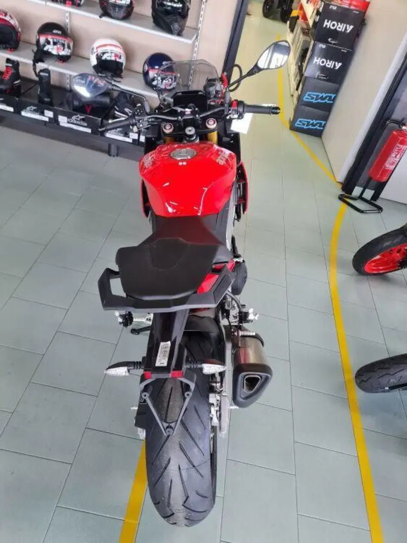 Aprilia Tuono V4 (2021 - 24) (5)