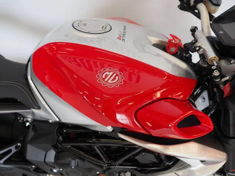 MV Agusta Brutale 801 RR Ottantesimo (2025 - 26) (5)