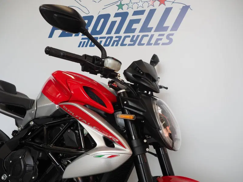 MV Agusta Brutale 801 RR Ottantesimo (2025 - 26) (8)