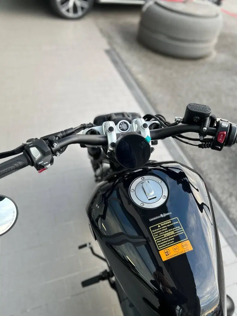 Benelli Leoncino 400 Bobber (2026) (8)