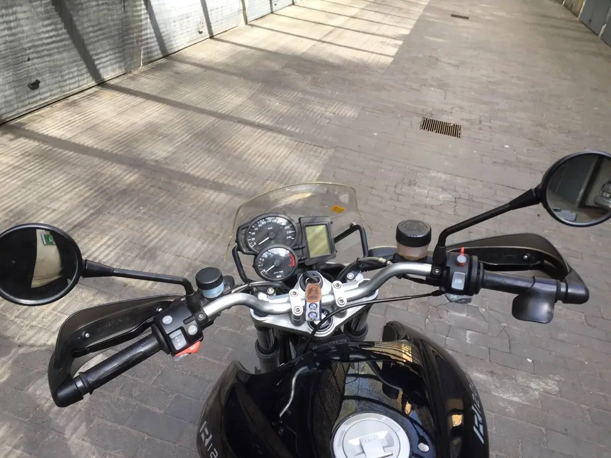 Bmw R 1200 R (2006 - 11) (3)