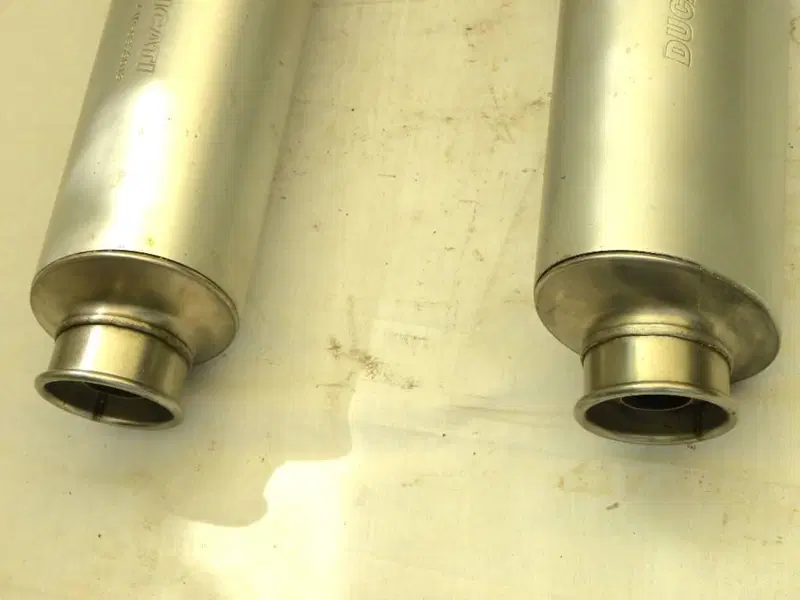 Coppia silenziatori Remus per Ducati (n.268) (3)