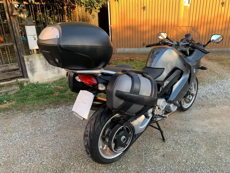 Bmw F 800 ST (3)