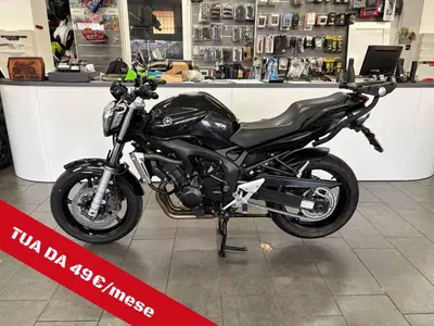Yamaha FZ6 (2004 - 07) usata