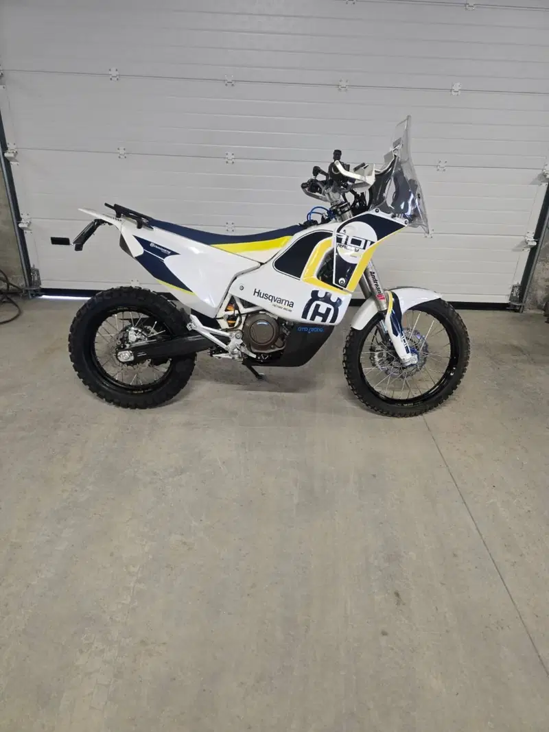 Husqvarna 701 Enduro (2016) (2)