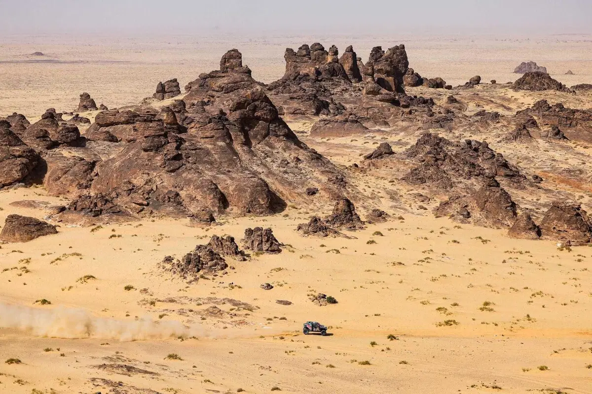 Dakar 2026. Rest Day. Bilancio approvato. Moto: se la giocano Sanders e Brabec. Auto, Al Attiyah, se dune, o … altri 5 (15)