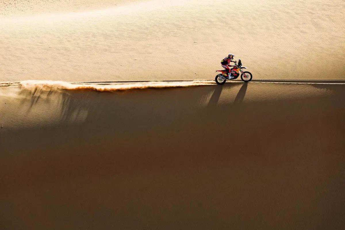 Dakar 2026. Rest Day. Bilancio approvato. Moto: se la giocano Sanders e Brabec. Auto, Al Attiyah, se dune, o … altri 5 (21)