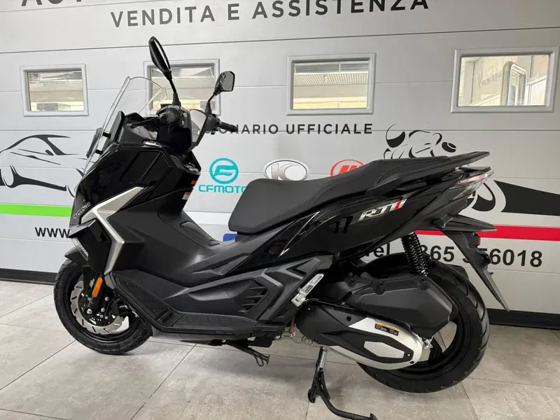 Cyclone RT1 (2025 - 26) (11)